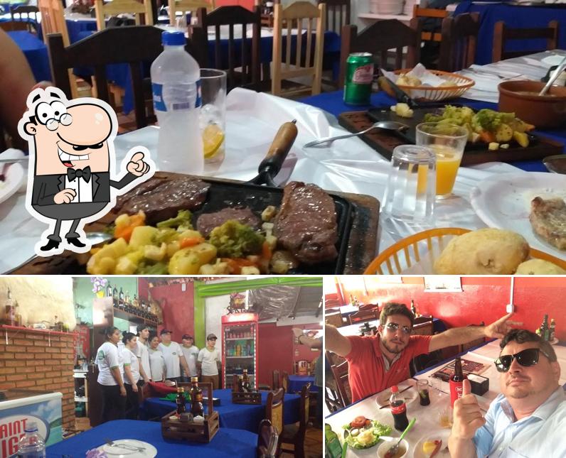 O interior do Ricieri churrascaria