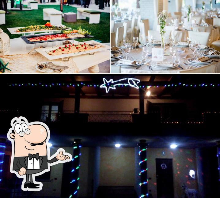 Siediti a un tavolo di Il Parco Dei Poeti