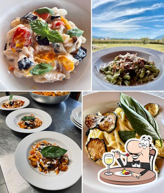 Platti al Agriturismo Podere Sant'Antonio