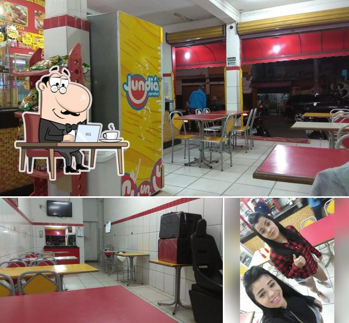 Veja imagens do interior do Ponto da Esfiha