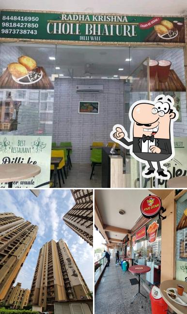 The interior of Radha Krishna Chole Bhature