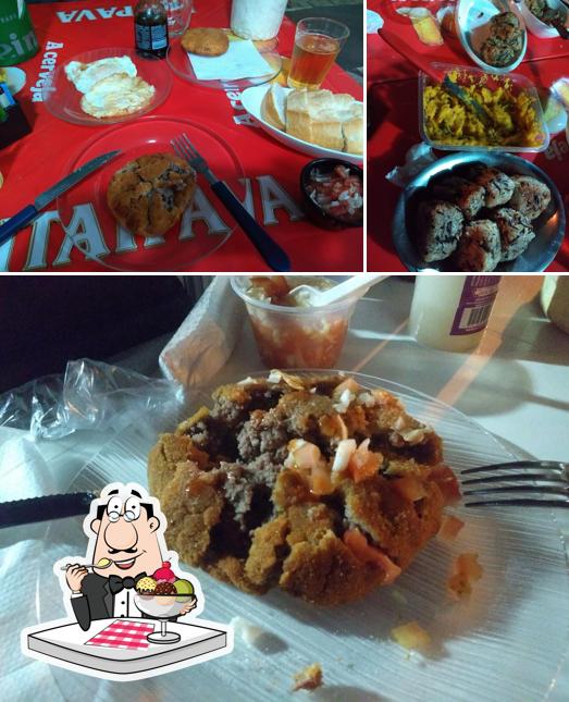 Kato's Salgados serve uma gama de sobremesas