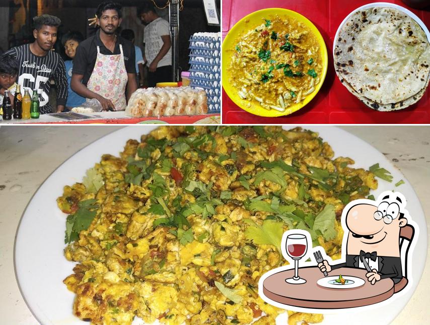 Food at Raftaar Omlet center