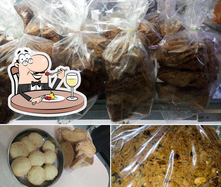 Food at O.G. Variar and Sons, Variar Bakery