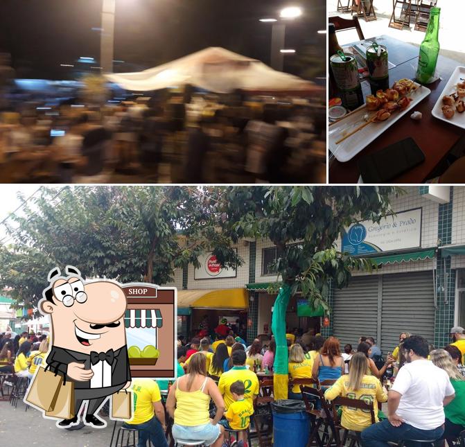 Entre diversos coisas, exterior e mesa de jantar podem ser encontrados no Ponto de Prosa - Espetinho