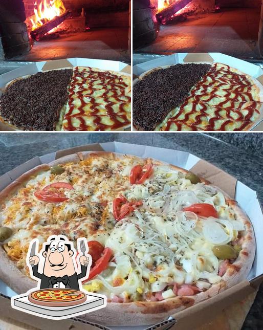 Escolha pizza no Pizzaria Fratelli - Forno à lenha