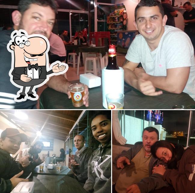 Skina Dog e Lanches picture