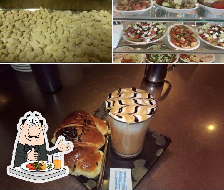 Platti al Cafè Oltre