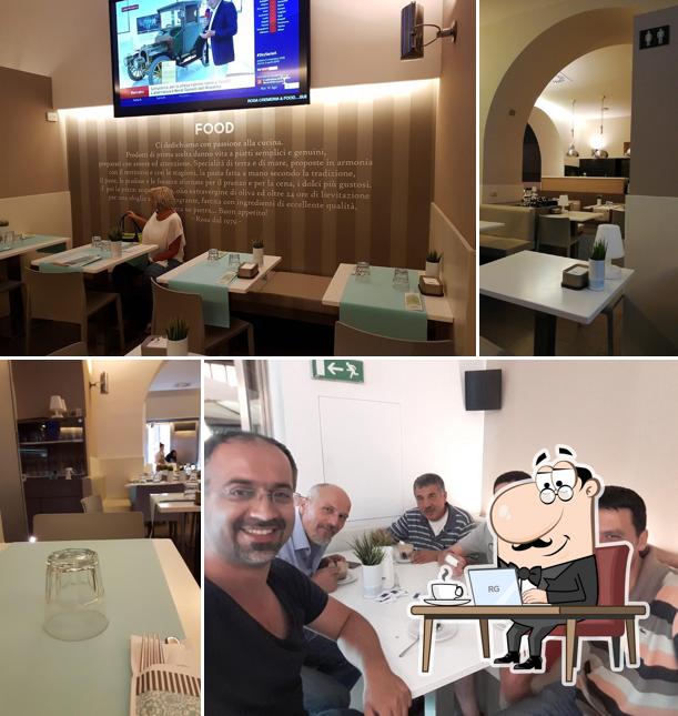 Gli interni di Rosa Cremeria Food