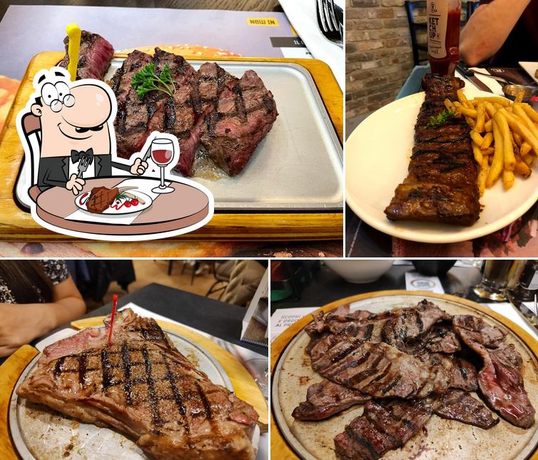 Prenditi i un pasto a base di carne a Roadhouse Restaurant Perugia