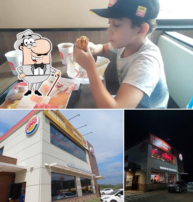 A exterior e bebida do restaurante