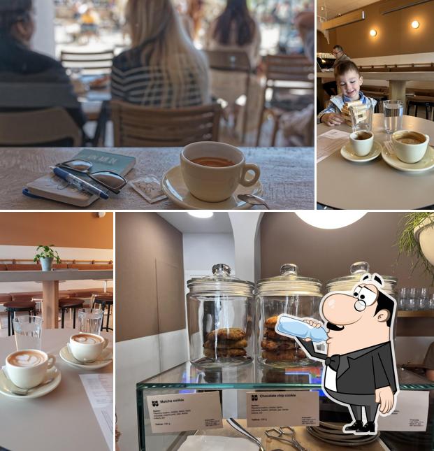 Calma la tua sete con un drink a Utopia Specialty Coffee Shop