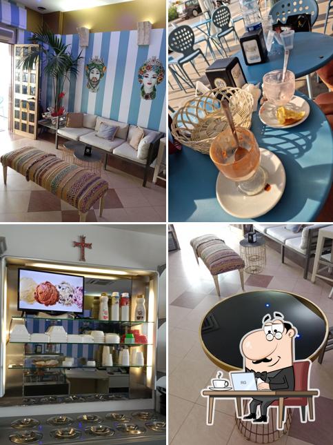 Siediti a un tavolo di Queen Bar