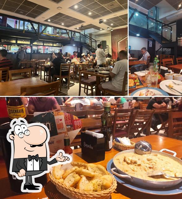 Veja imagens do interior do R21 Bar & Restaurante - Vila Valqueire