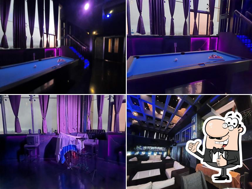 The Garuda- Bar, Executive Lounge