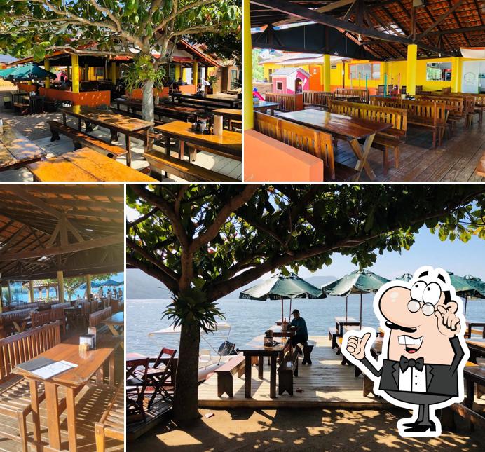 Veja imagens do interior do Restaurante Cachoeira