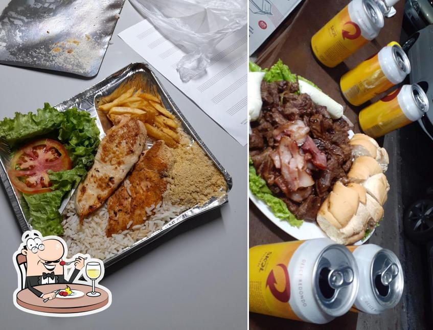 Comida em Pit Stop Lanches - Jundiaí Hambúrgueres Artesanais Marmitex Açai Pastéis Refeições