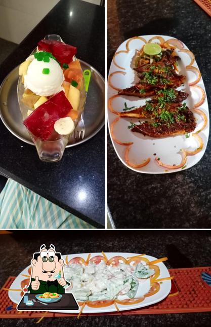 Food at 23 PPL Restaurant & Aniket Bar