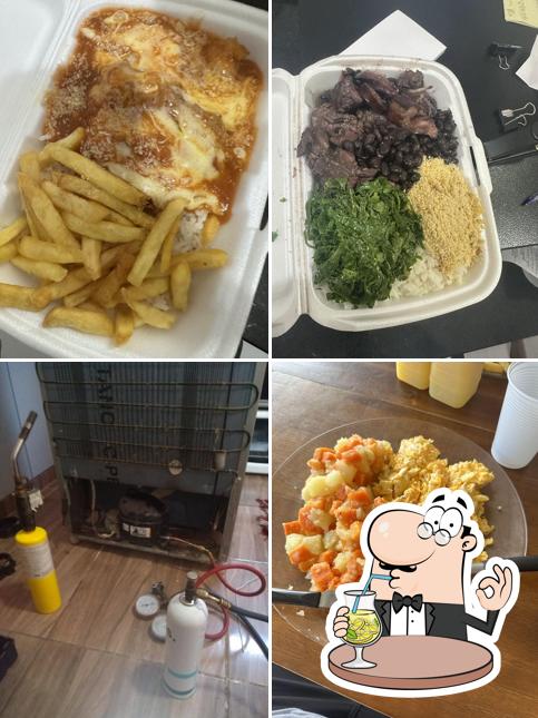 A bebida e comida do restaurante