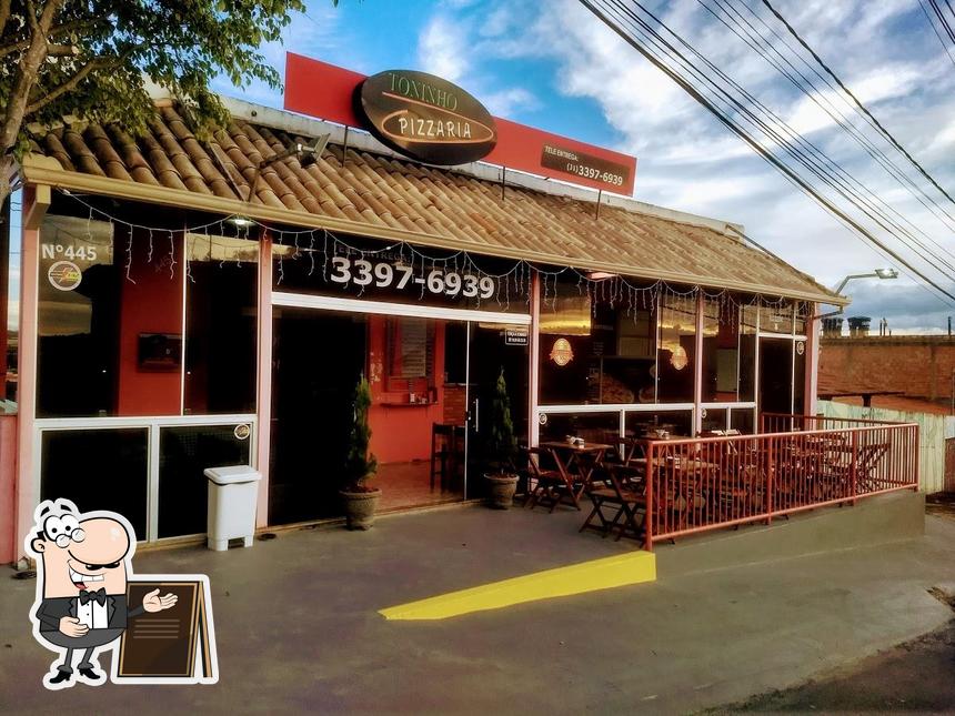 O exterior do Toninho Pizzas e Sanduíches - Tropical
