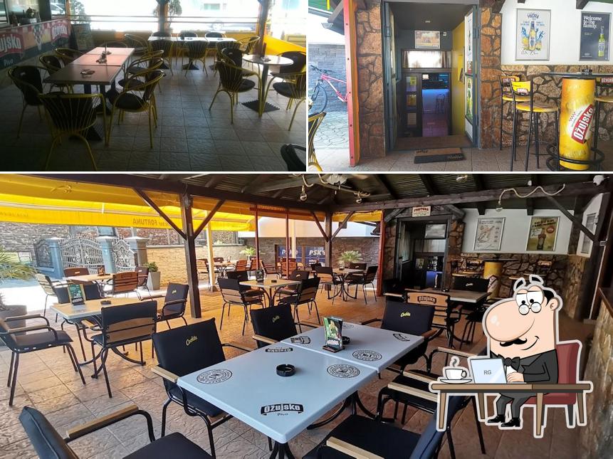 Dai un'occhiata agli interni di Caffe bar "Fortuna"