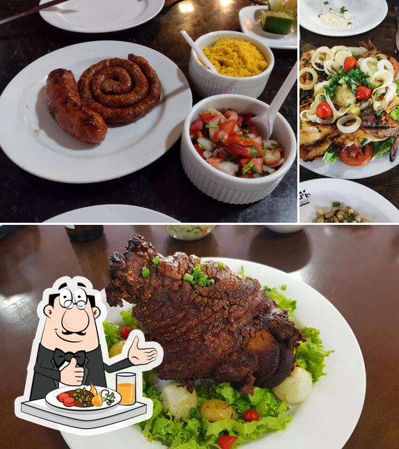 Platos en Xerém Restaurante e Cachaçaria