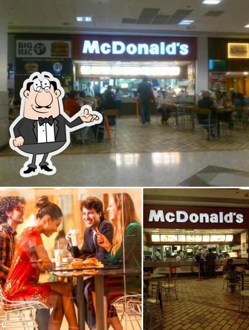 O interior do McDonald's