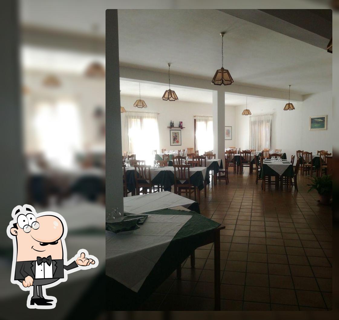 Dai un'occhiata agli interni di Ristorante La Pineta