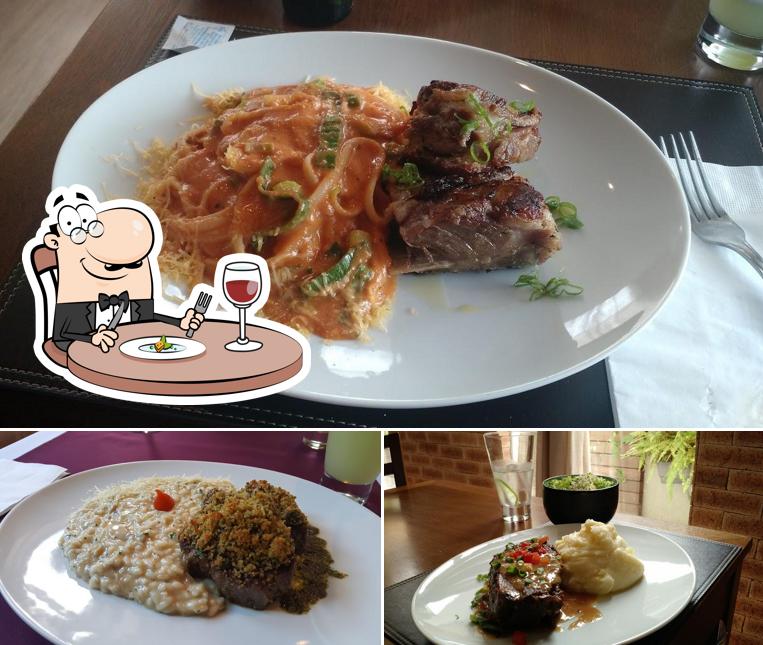 Platos en Jarro do Davi