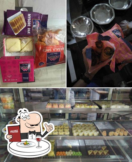 Meals at Shree Mahalakshmi sweets