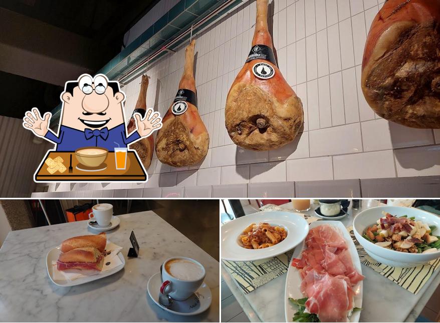 Platti al Prosciutteria Ristorante Dall'Ava