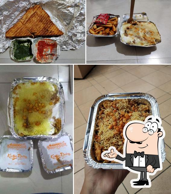 Check out how BOMBAY CHOWPATTY looks inside