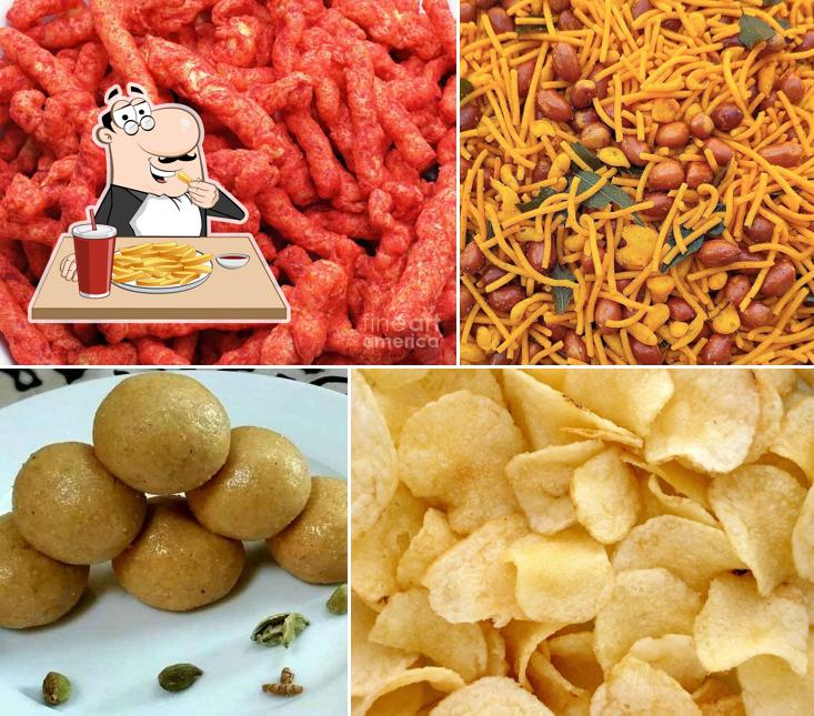 7DS KUMAR REKA HOT CHIPS AND BAKERY