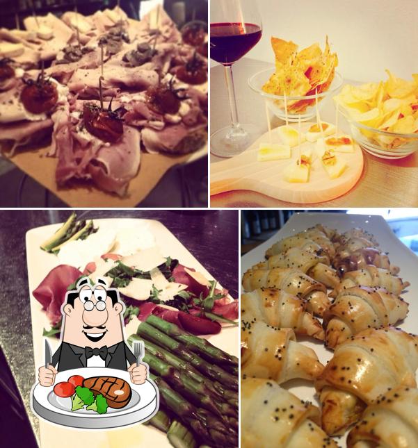 Ordina i piatti di carne a 10 Lounge Bar