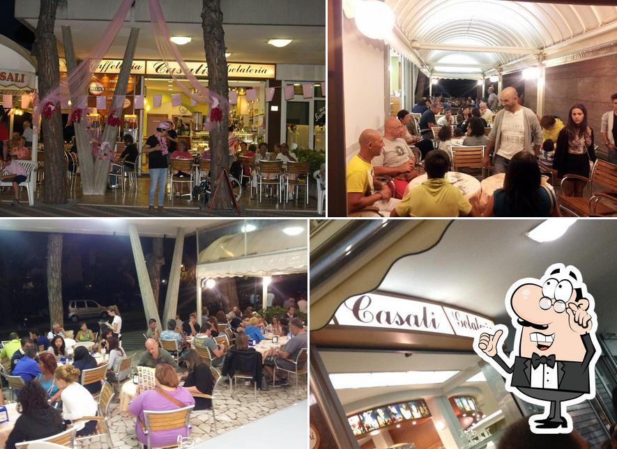 Siediti a un tavolo di Bar Casali