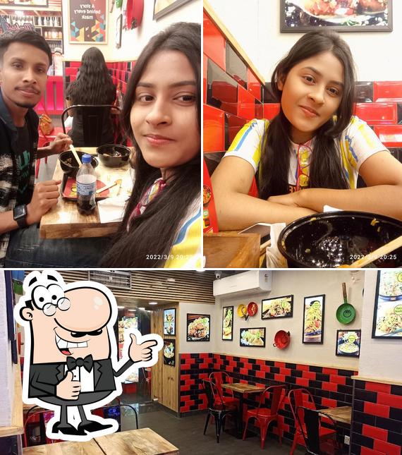 Here's a pic of WOW China