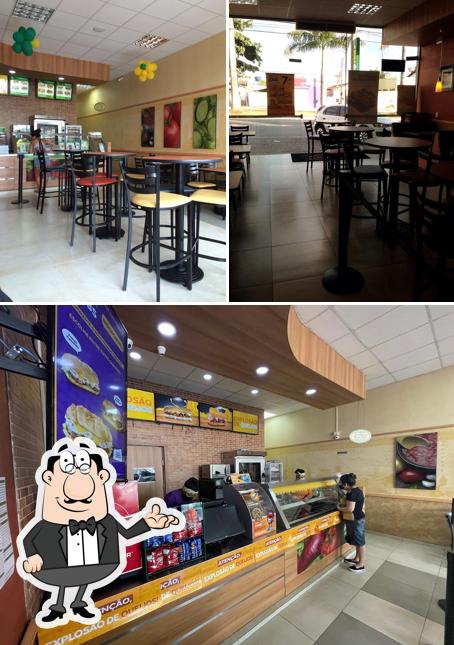 O interior do Subway