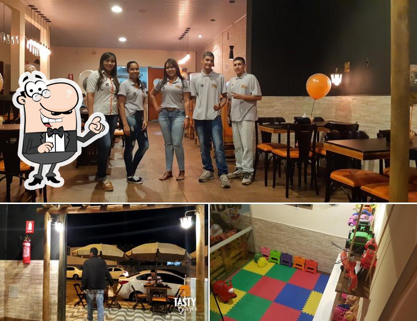 Veja imagens do interior do Manda Burger