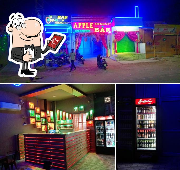 Look at this image of Apple Restorant & Bar