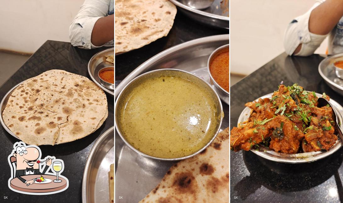 Food at Shakti Hotel - Savaji’s