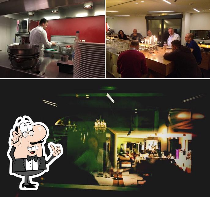 Siediti a un tavolo di Pizza Basta