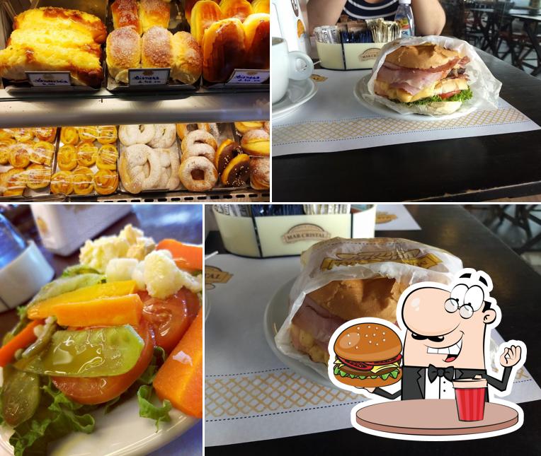 Consiga um hambúrguer no Mar Cristal Pães e Doces