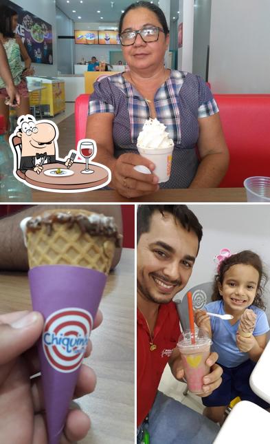 Comida em Chiquinho Sorvetes