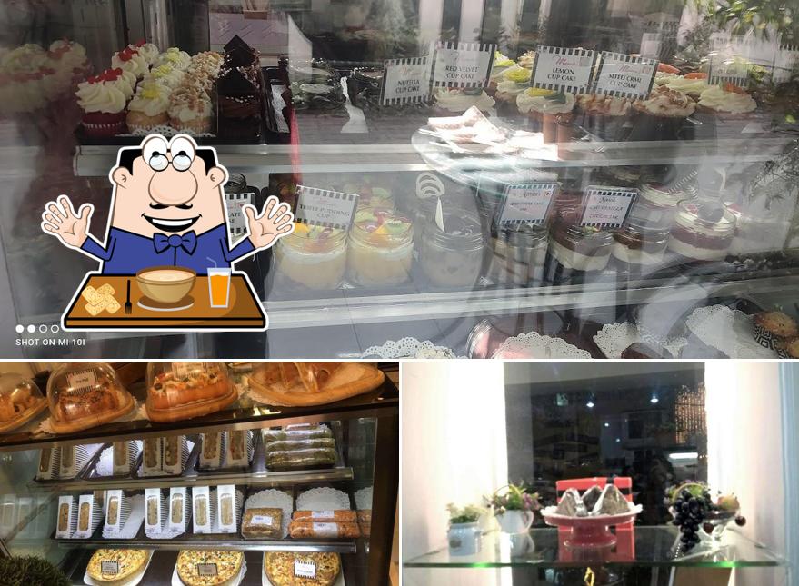 Food at PETITE & SWEET