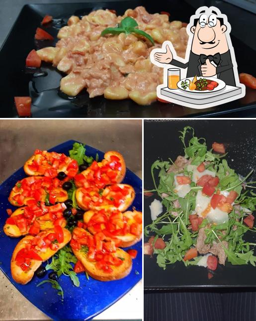 Platti al Pizzeria Piccola Oasi