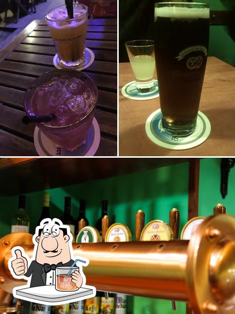 Prenditi un drink dal menu