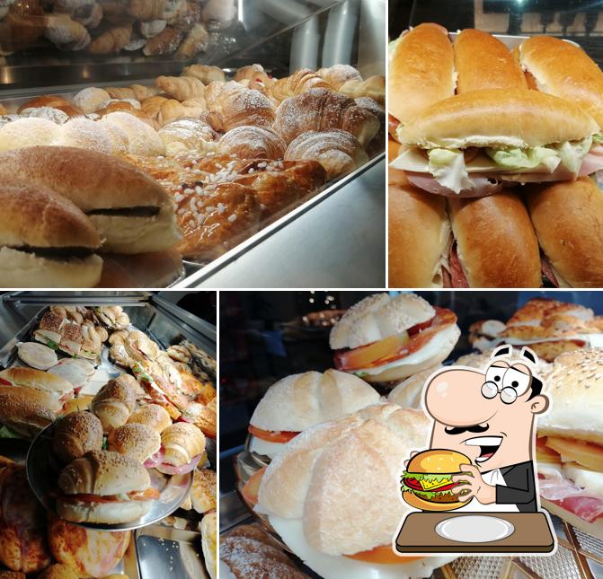 Prenditi un hamburger a Woodhouse 2.0(12)