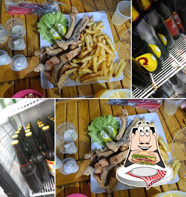 Clube sanduíches em Central Espetos e Porções