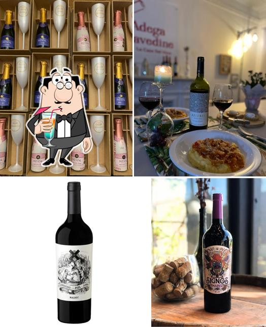 Adega Cavedine Vinhos em Curitiba Espaço para eventos Cestas e kits Personalizados