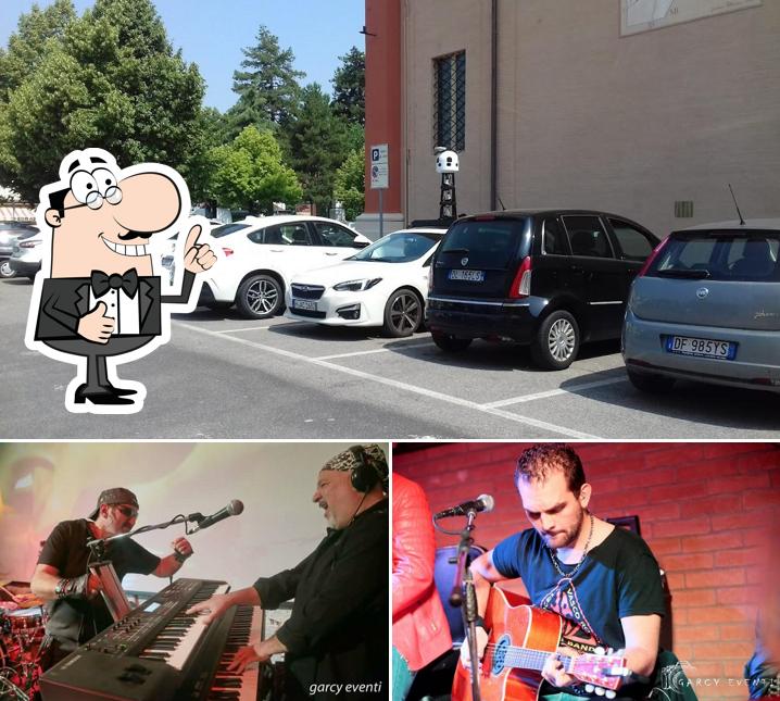 Voici une photo de Roxy bar